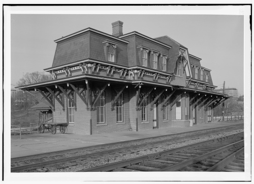 Diljak Colfax Street Station